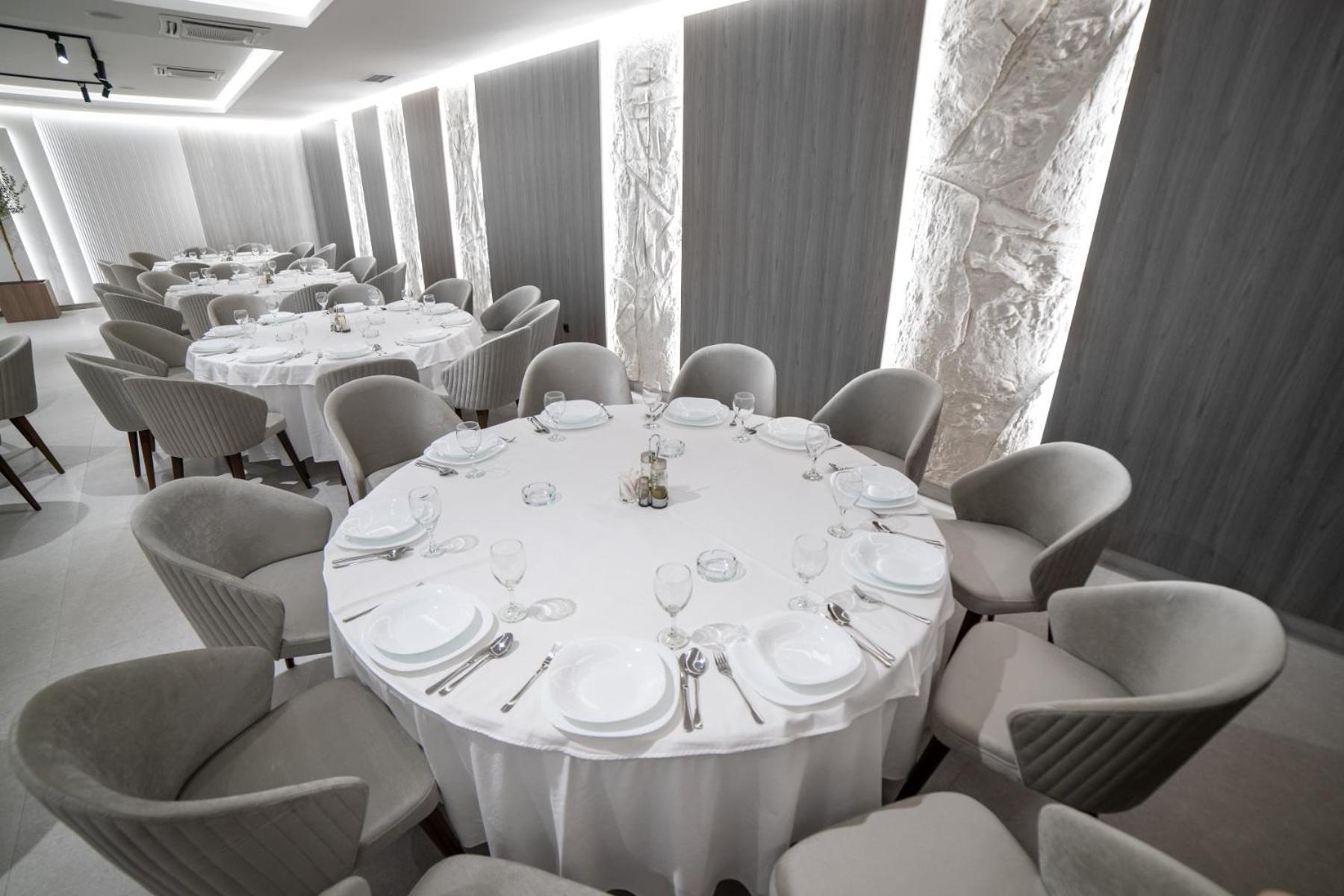 Hotel In Zepce Dış mekan fotoğraf