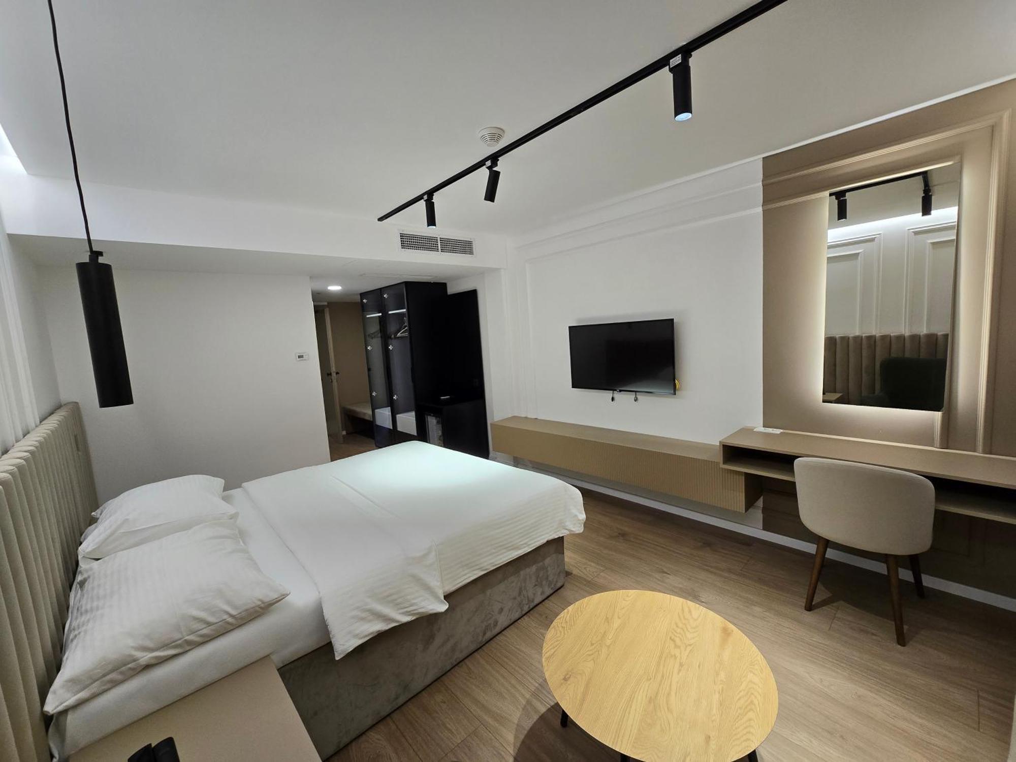 Hotel In Zepce Dış mekan fotoğraf