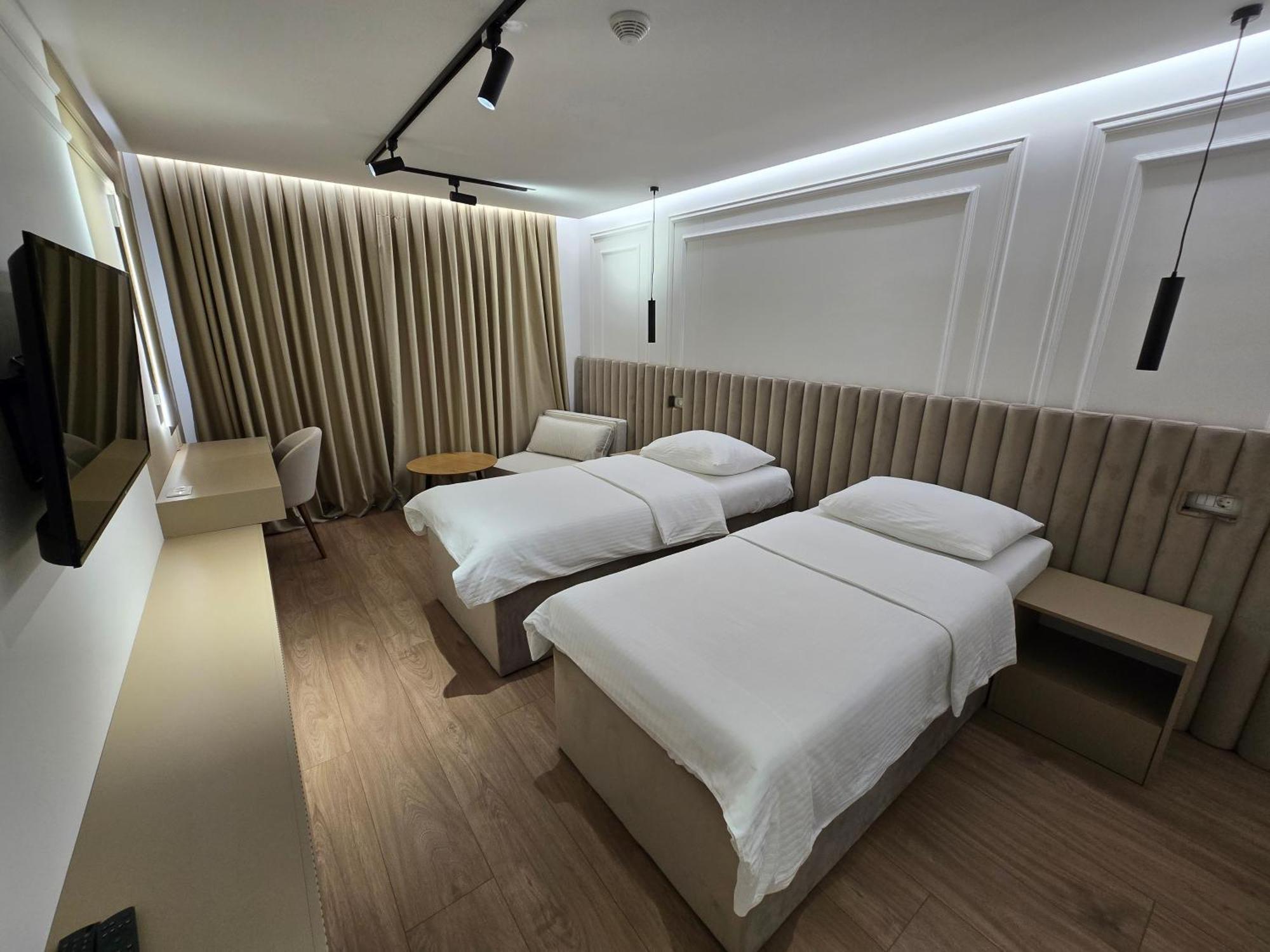 Hotel In Zepce Dış mekan fotoğraf